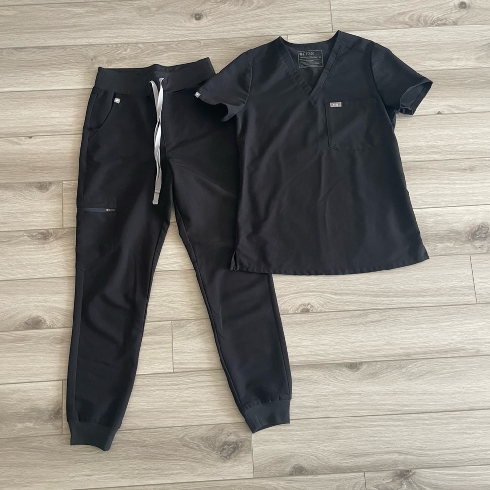 FIGS Black Scrubs